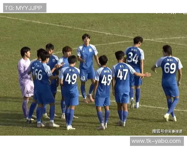 韩国裁判金希坤执法英博对海港日本裁判高崎航地主哨申花比赛